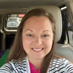 Meet your Posher, Sara elizabeth